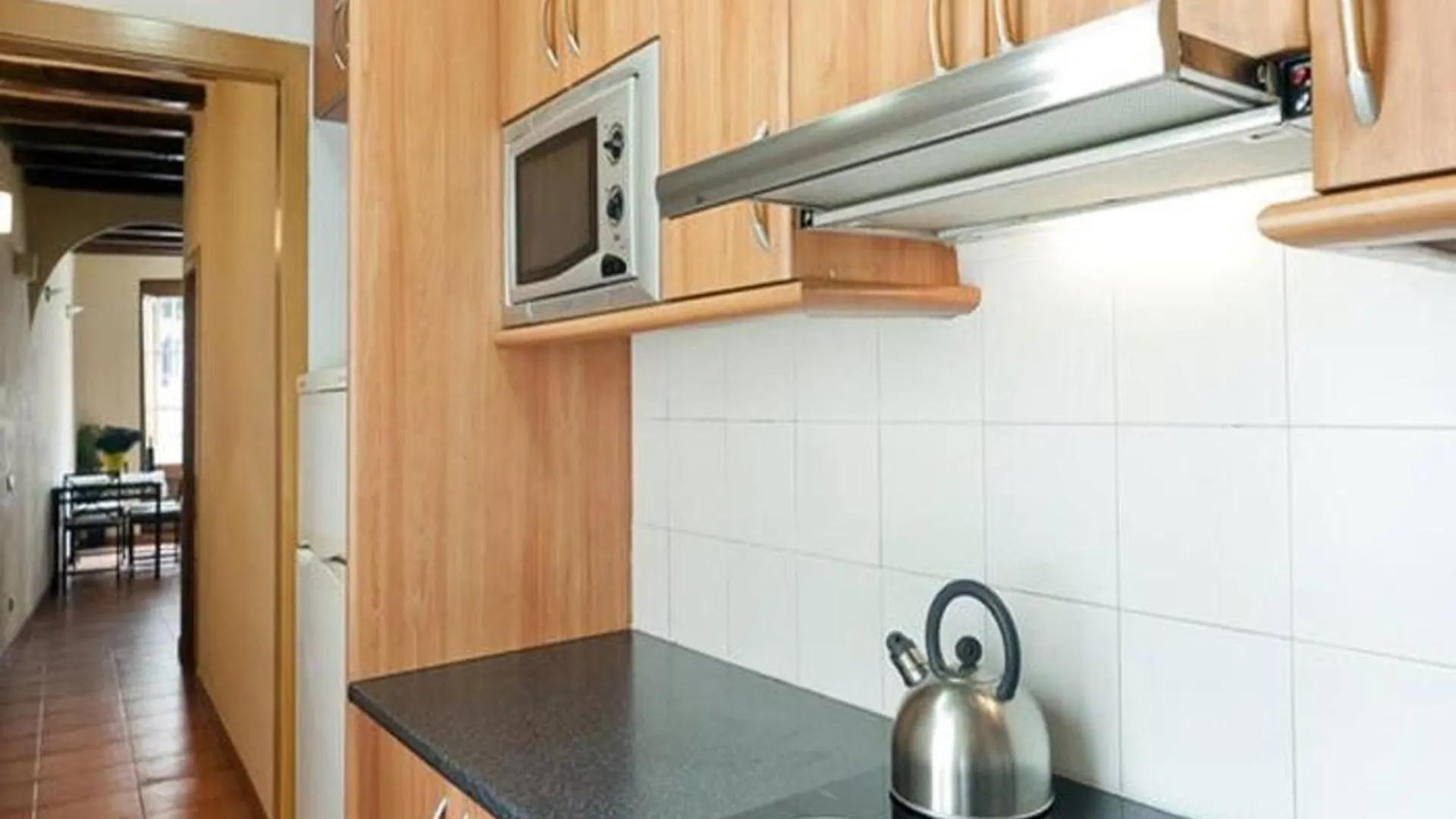Luminoso Apartamento 1 Habitacion Cerca De Las Ramblas, Hasta 4 Pers, Cocina Equipada. - Es-341-6 Barcelona